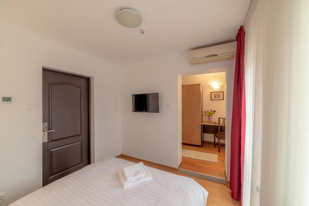Pension Cluj Exterior photo
